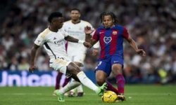  ريال مدريد يستضيف برشلونة في "كلاسيكو" الأرض