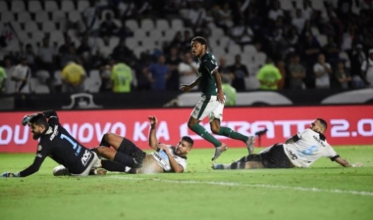 الدوري البرازيلي فاسكو داجاما يفوز على باهيا 3-2