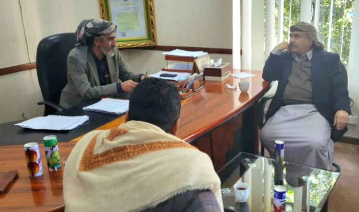 نائب وزير الإدارة والتنمية المحلية والريفية يناقش مع اللواء عوض العولقي محافظ شبوة سُبل دعم جهود التنمية المجتمعية 