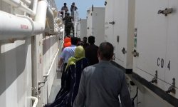 صنعاء تفرج عن طاقم السفينة الإسرائيلية "جلاكسي ليدر"
