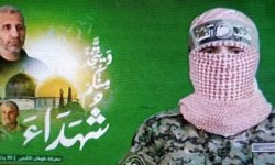 أبو عبيدة يعني قائد أركان كتائب القسام محمد الضيف ونائبة مروان عيسى