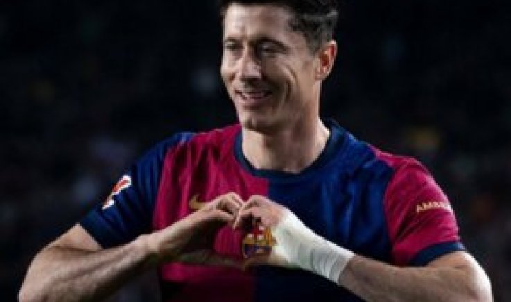 برشلونة يعلن عن طبيعة إصابة مهاجمه ليفاندوفسكي