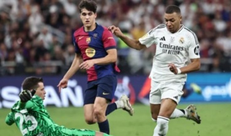 الدوري الإسباني.. برشلونة يواجه ريال مدريد في قمة الجولة الـ 35 غدا الأحد