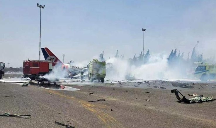 هيومن رايتس: العدوان على مطار صنعاء وميناء الحديدة جرائم حرب