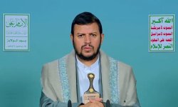 قائد الثورة: الأمة أمام خيارين.. خنوع مذل للعدو أو مواجهة تحمي الكرامة والدين