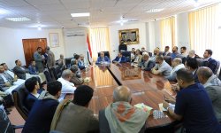خلال لقاء جمع رئيس مجلس الوزراء ورئيس الغرفة التجارية الصناعية.. مناقشة سبل تعزيز التعاون بين الحكومة والقطاع الخاص