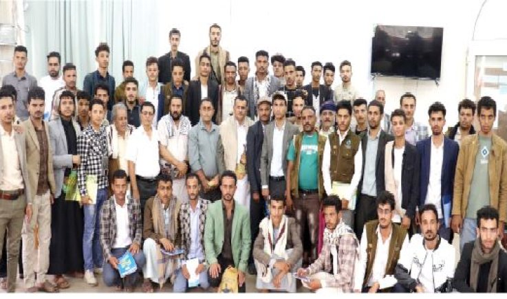 صنعاء.. قيادة الاتحاد التعاوني الزراعي تستقبل طلاب كلية الزراعة بجامعة إب