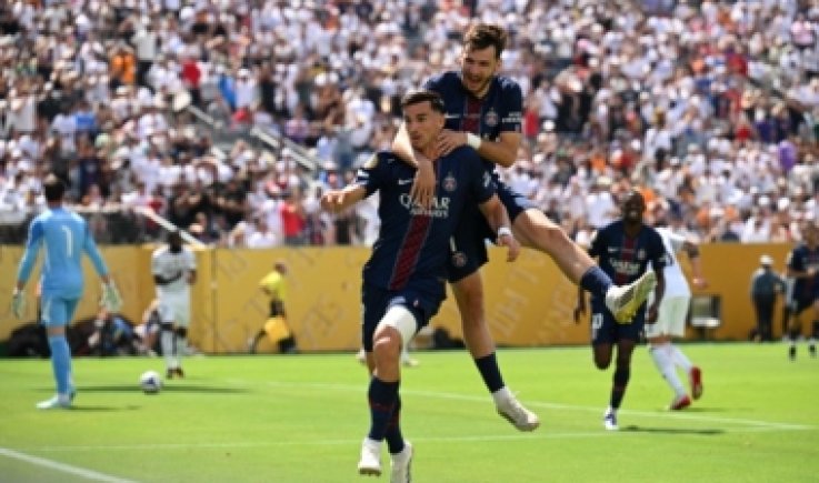 باريس سان جيرمان الفرنسي يتأهل لنهائي بطولة كأس العالم للأندية