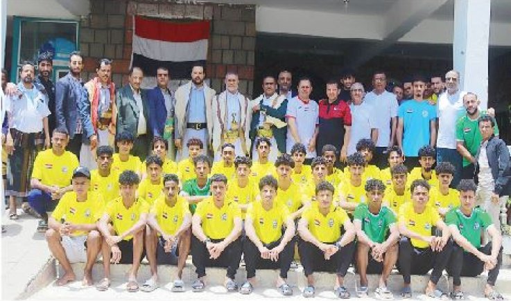 وزير الشباب والرياضة يزور منتخب الشباب ويؤكد دعم صنعاء الدائم للمنتخبات الوطنية