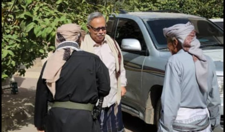 الدكتور بن حبتور يقدّم واجب العزاء لمحافظ شبوة في وفاة الشيخ محمد الطوسلي