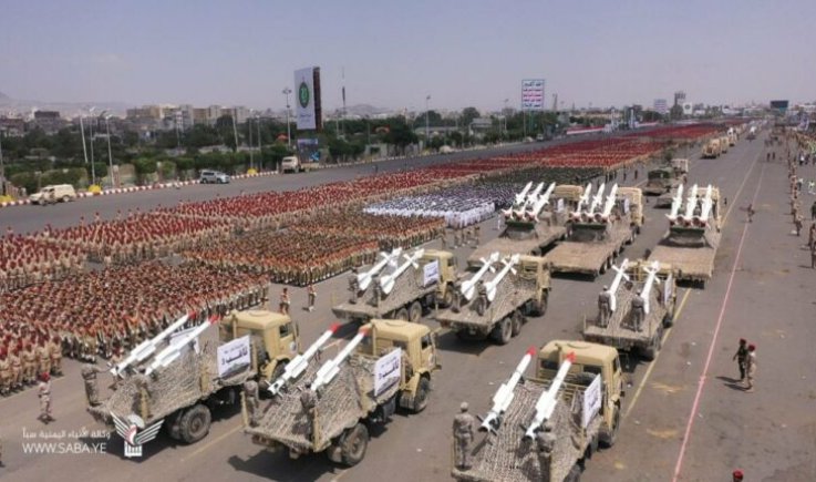 موقع “بزنس انسايدر” عن قائد عسكري أمريكي كبير: الحوثيون يفرضون معادلة جديدة على البحرية الأمريكية