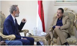 وزير الخارجية يناقش مع المنسق الأممي عدداً من القضايا الإنسانية
