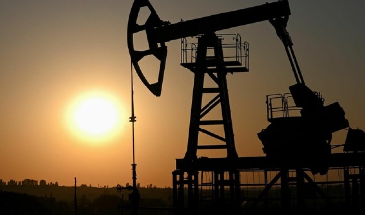 الشركات الهندية تواصل شراء النفط الروسي رغم تهديد واشنطن