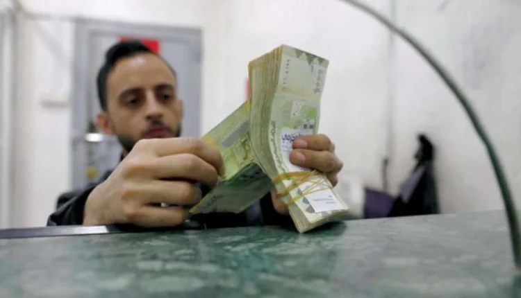 إعلان مهم من صنعاء بشأن مرتبات الموظفين
