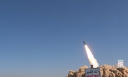موقع “واي نت” العبري: يستمر اليمن في إطلاق الصواريخ و تجاوزت الدفاعات الجوية