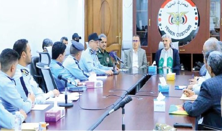 إعفاء مالكي السيارات المتعثرة في حجوزات المرور والجمارك من الرسوم