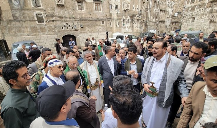 وزير الثقافة والسياحة وأمين العاصمة يسلمان 42 منزلا بعد ترميمها بصنعاء القديمة