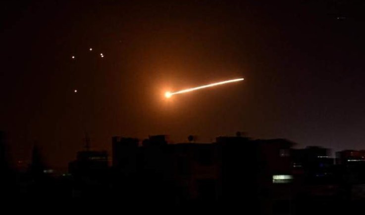 القناة 12 الصهيونية: الصاروخ الانشطاري اليمني يحمل 22 قنبلة 