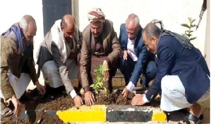 تدشين حملة تشجير ساحات المرافق الحكومية بمحافظة صنعاء
