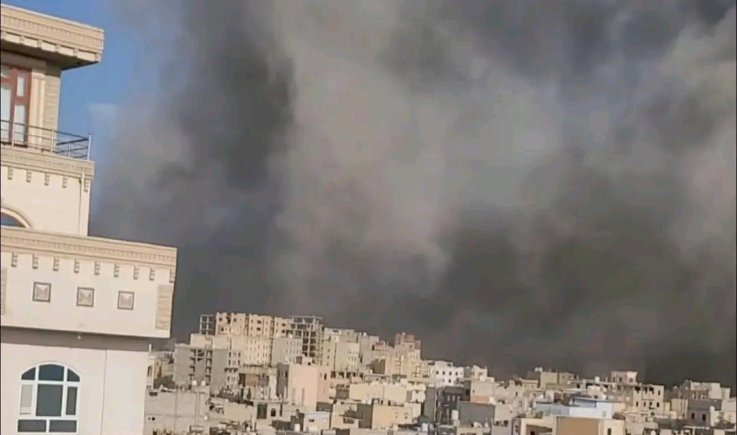 العدو الإسرائيلي يستهدف بسلسلة غارات أحياءً سكنية وأعيانًا مدنية بالعاصمة صنعاء