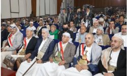 خلال الفعالية التي نظمتها حكومة التغيير والبناء احتفاء بالعيد الـ 62 لثورة 14 أكتوبر ..العلامة مفتاح : نمد أيدينا للحوار والتعاون والتفاهم بعيدًا عن أي إملاء أو تدخلات خارجية