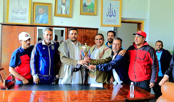 نائب وزير الشباب يُكرّم فريق الشهيد حسن زيد الفائز ببطولة الشهيد الدكتور محمد المولَّد