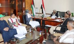 المحضار يناقش مع الشغدري جوانب تفعيل الأداء التنموي بمحافظة الضالع