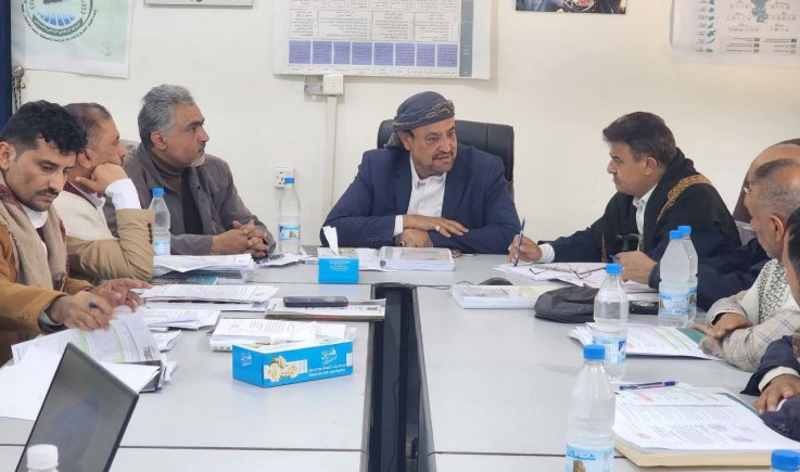 مناقشة مسودة خطة وحدة تمويل المشاريع والمبادرات الزراعية والسمكية بأمانة العاصمة