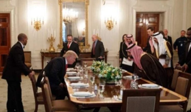 واشنطن بوست: البيت الأبيض يكافئ ابن سلمان بـ "عشاء دولة" على أمل تطبيع العلاقات مع إسرائيل