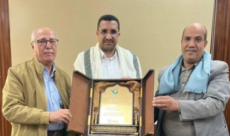 جمعية حماية المستهلك تكرم وزير الاتصالات وتقنية المعلومات