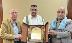 جمعية حماية المستهلك تكرم وزير الاتصالات وتقنية المعلومات