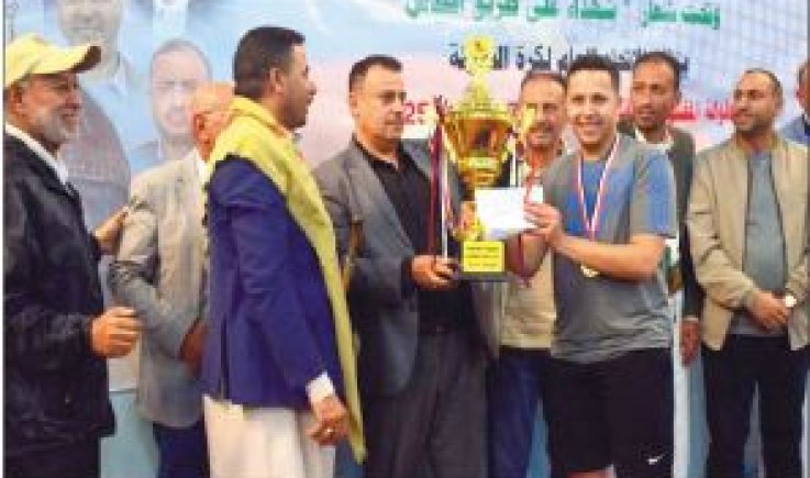 المحاقري بطلاً وبخة وصيفاً والمفلحي ثالثاً وزبارة اللاعب المثالي.. نبيه وعصام يكرمان الفائزين بالبطولة المفتوحة لكرة الطاولة
