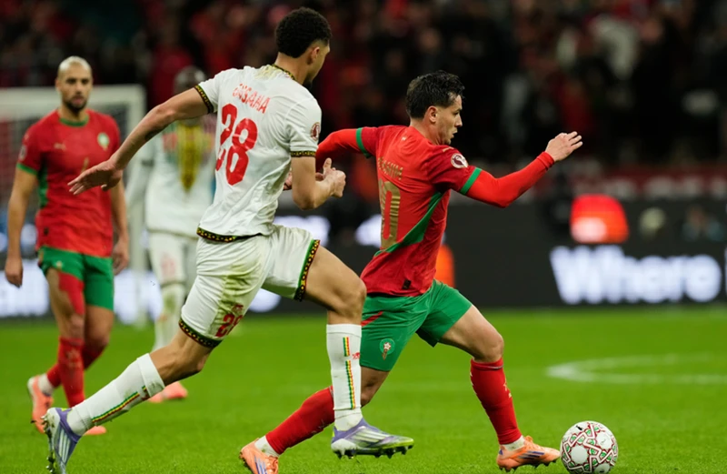 المغرب يفقد أول نقطتين في كأس أمم إفريقيا 2025 بتعادله مع مالي