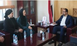 رئيس جامعة صنعاء يناقش مع وفد لجنة الصليب الأحمر مجالات التعاون