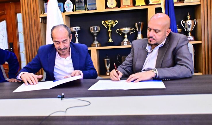 “وحدة صنعاء” يبرم عقداً رسمياً لقيادة الفريق الأول