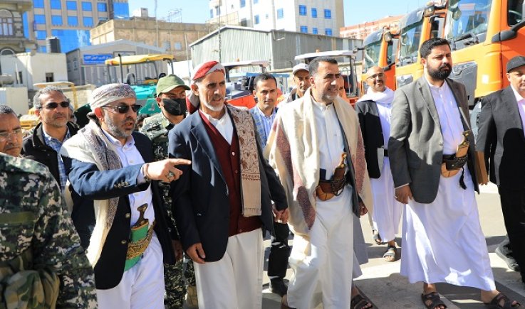 العلامة مفتاح يطلع على برنامج التحديث والتطوير لآليات المؤسسة العامة للطرق