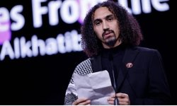 مخرج أفلام بمهرجان سينمائي يتهم ألمانيا بمشاركة "إسرائيل" في إبادة غزة