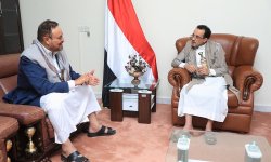 وزير المالية يناقش مع أمين العاصمة الجوانب الخدمية في الأمانة