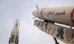 بتغيير مفاجئ لمسارها الراداري.. ‏صواريخ (خيبر) الإيرانية تربك منظومات الدفاع الأمريكية والصهيونية