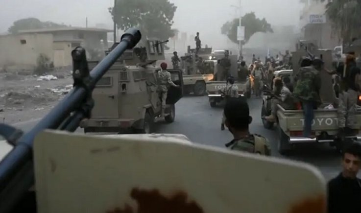 عدن .. معادلة وحشية ودمار متوارث بين نظامي أبوظبي والرياض