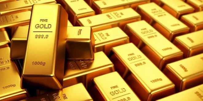 الذهب يتراجع تحت ضغط قوة الدولار وتوقعات رفع الفايدة