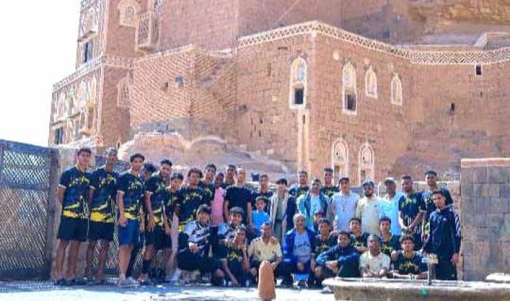 النشاط الثقافي بوزارة الشباب ينظم رحلة لبعثة اتحاد سيئون إلى " دار الحجر "