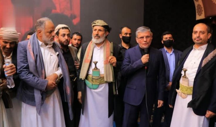 مسؤولون وقيادات يقدّمون واجب العزاء في استشهاد قائد الثورة الإسلامية بالسفارة الإيرانية في صنعاء