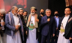 مسؤولون وقيادات يقدّمون واجب العزاء في استشهاد قائد الثورة الإسلامية بالسفارة الإيرانية في صنعاء