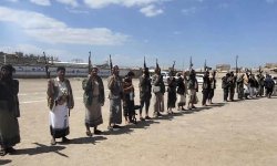البيضاء : وقفة قبلية مسلحة لأبناء مديرية رداع مباركة للانتصارات وإعلان النفير العام والجهوزية